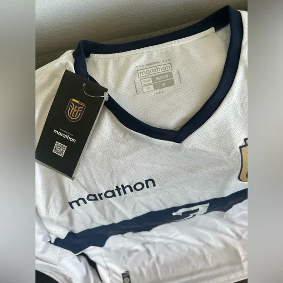 Marathon Authentic Ecuador Copa America 2024 Piero Hincapie Jersey Men’s Sz: M - Picture 3 of 8